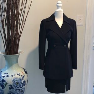Classic Jones New York Navy skirt suit